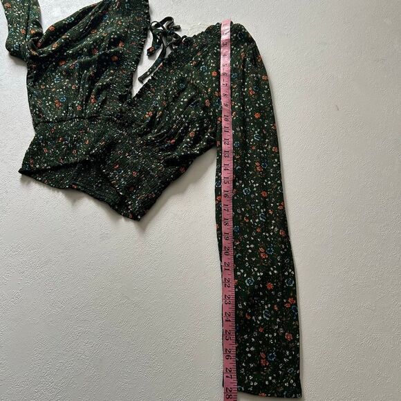 Windsor Floral Smocked Long Sleeve Crop Top | Deep V-Neck Open Back Tie | Size M - Picture 6 of 6